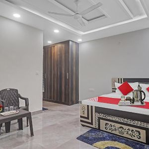 Super Hotel O Amazing Guest House